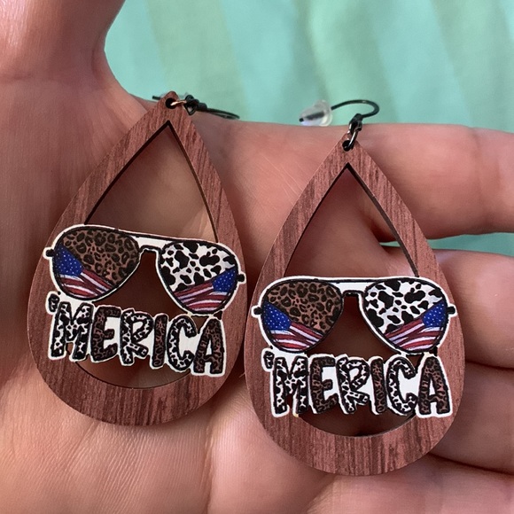 Accessories - Patriotic Wooden 'Merica Earrings with Leopard Print